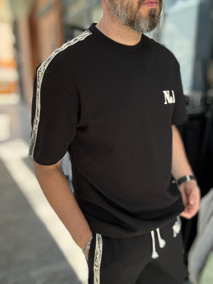 BLACK No1 EMBOSSED T-SHIRT