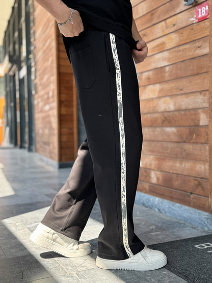 BLACK No1 EMBOSSED JOGGER