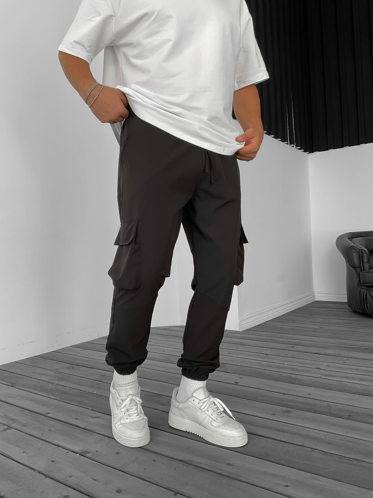 BLACK BASIC CARGO JOGGER