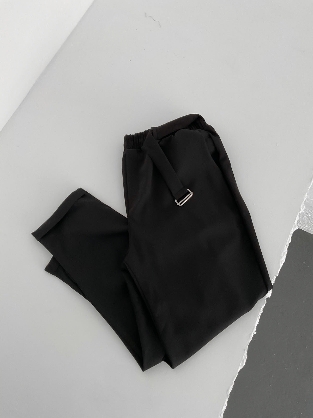 BLACK FOLDED ANKLE TROUSER