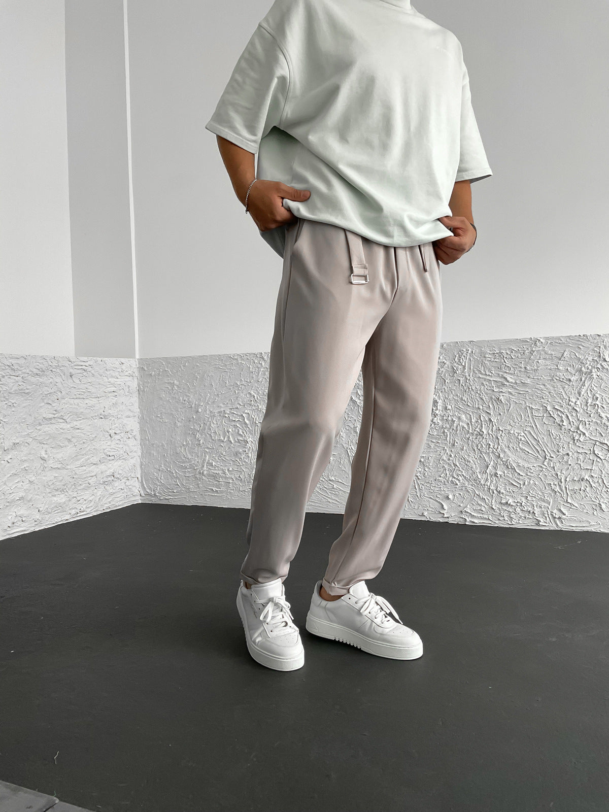 GREY FOLDED ANKLE TROUSER