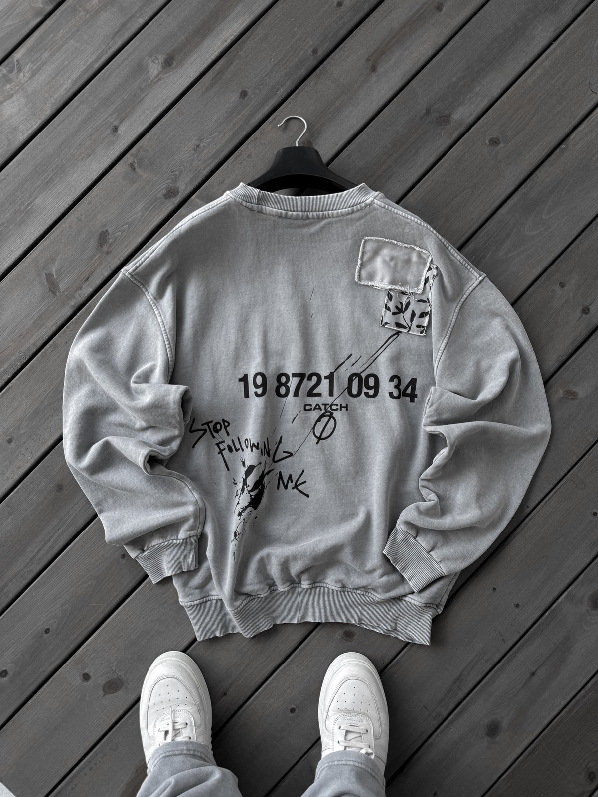 GREY FOLLOW WASHED SWEATSHIRT