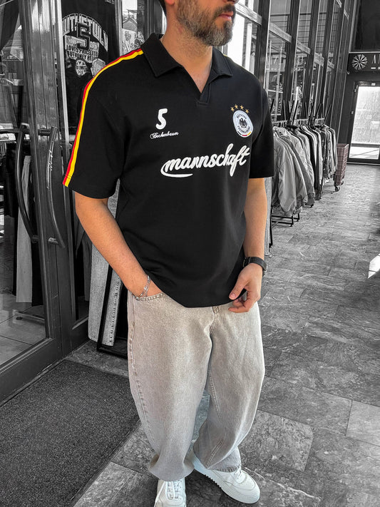 BLACK GERMANY CREST T-SHIRT