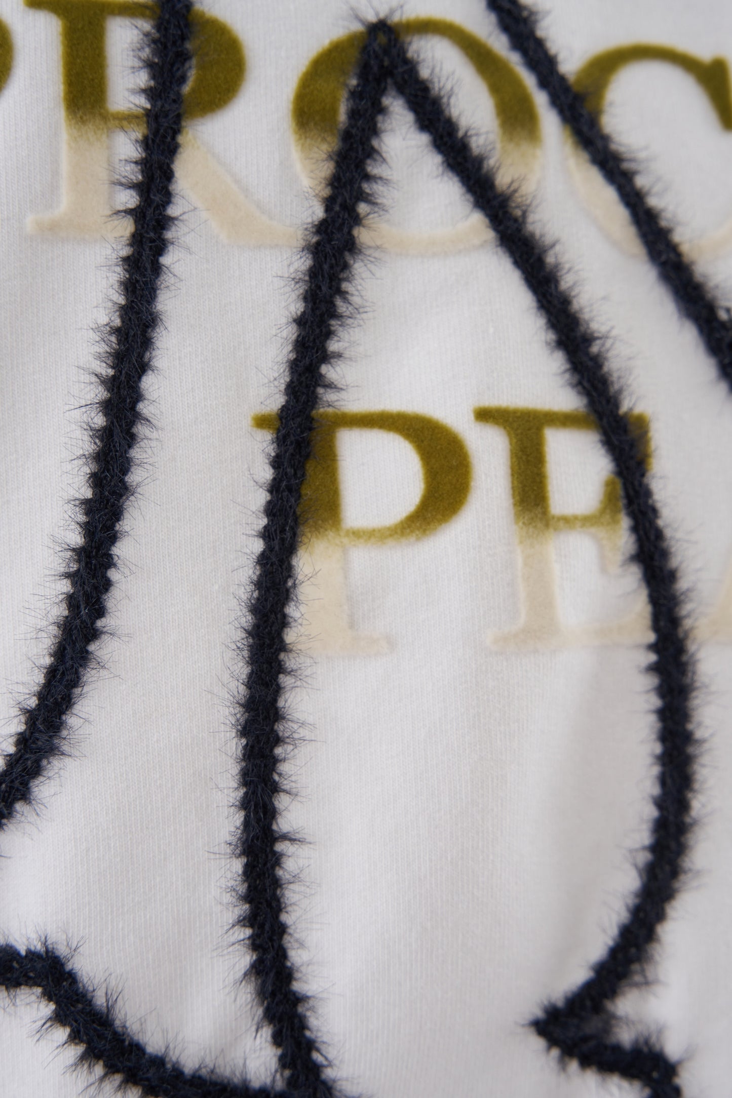 WHITE PROCLAIM PEACE EMBROIDERED T-SHIRT