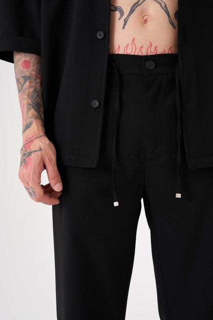 Black Plain Relaxed Trousers